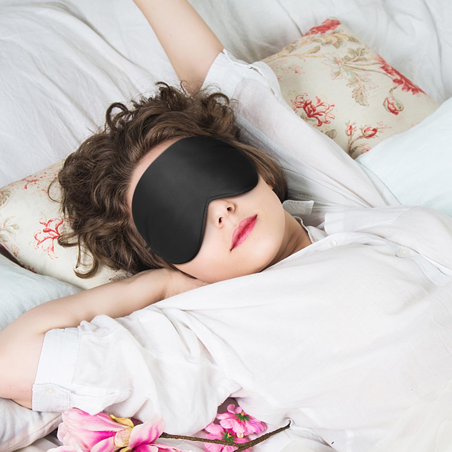 Gritin Light-Blackout Design Ultra Soft & Comfortable 100% Natural Silk Sleeping Mask